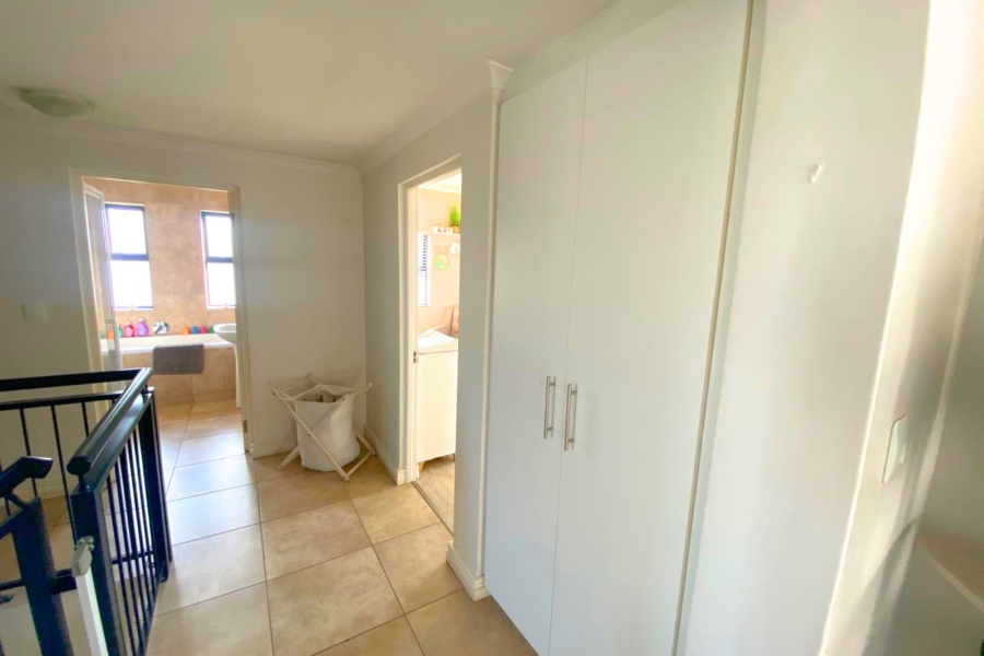 To Let 3 Bedroom Property for Rent in Brackenfell Central Western Cape